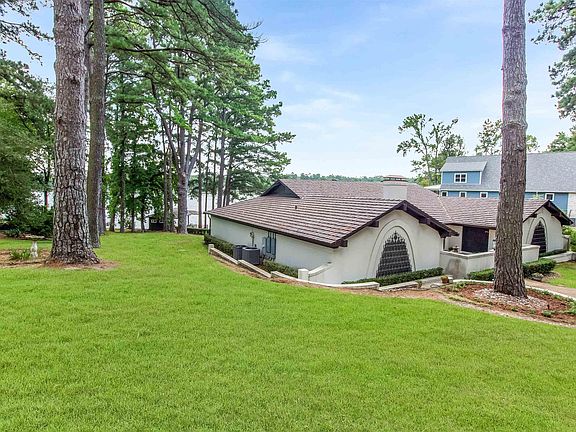 3rd image of 1347 Hideaway Ln W