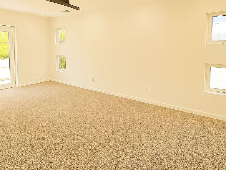 Master bedroom w/ balcony
