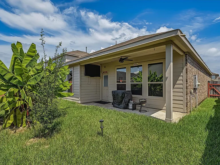 16534 Twinwalker Dr — Photo 26