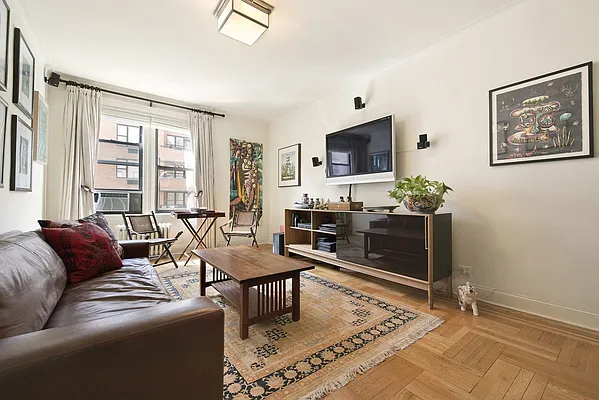 Sold by Compass | media 1
