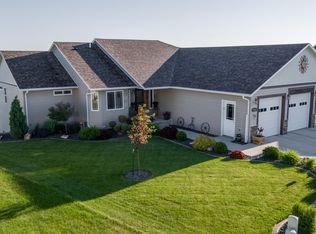 406 Lincoln Ct SE, Mandan, ND 58554