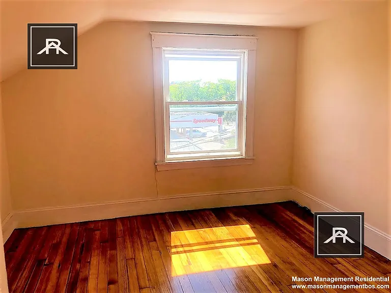 84 Empire St #2 — Photo 6