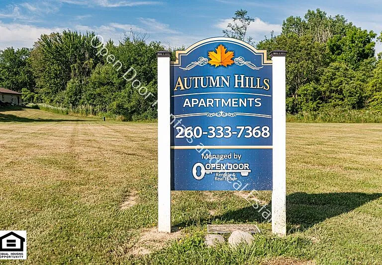 303 Autumn Hills Dr — Photo 1