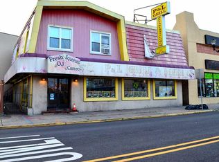 590 32nd St, Union City, NJ 07087