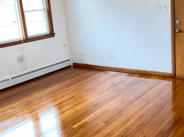 615 Bellwood Ave APT 1E, Bellwood, IL 60104