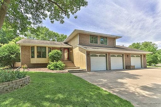 1st image of 1664 Evergreen Dr