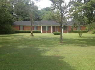 11880 Old Pascagoula Rd, Grand Bay, AL 36541