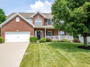 1210 W Glenwood Ct, Amelia, OH 45102
