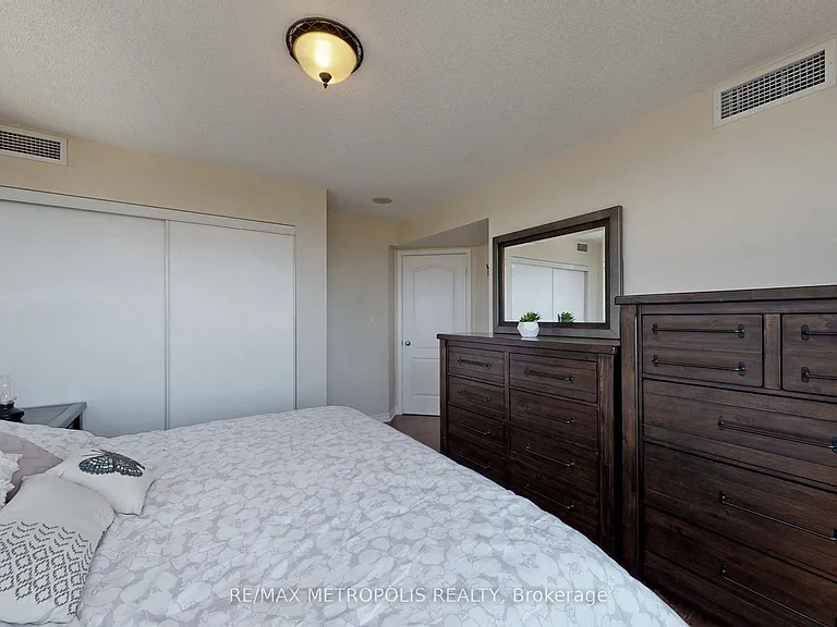 3 Rean Dr #1312 — Photo 21