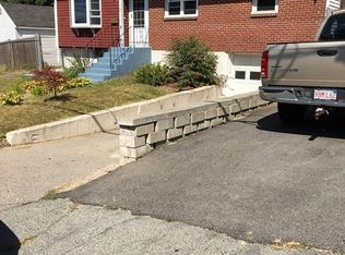 21 Rose Way, Holbrook, MA 02343