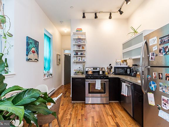 3rd image of 2106 E York St APT 1
