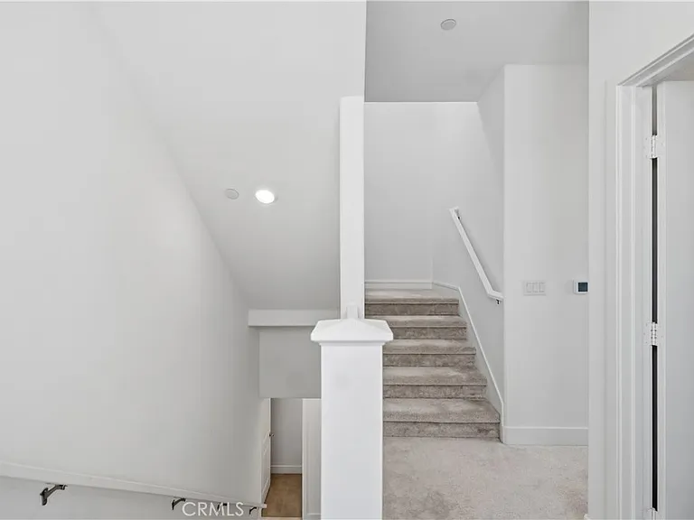 208 Yerba — Photo 15