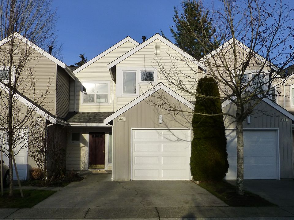 Townhouse feels more like single family living, one car gara