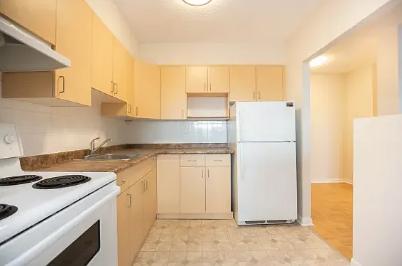 1155 Grant Ave — Photo 9