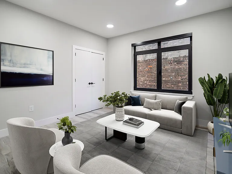 80 Romaine Ave #4C — Photo 2