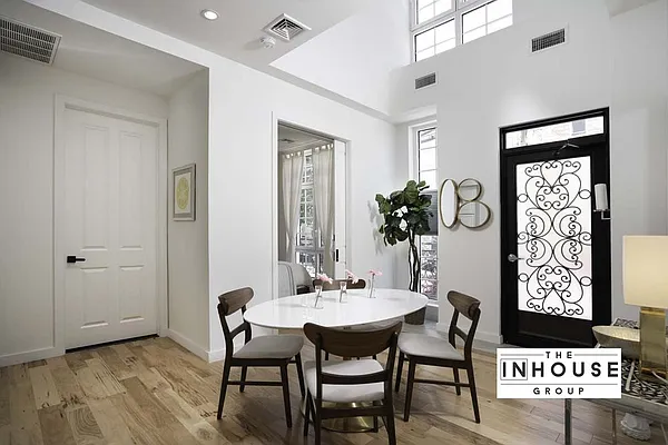 Sold by The In House Group | media 1