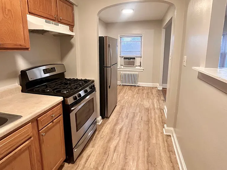 220 Allison St NW — Photo 3