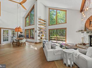 268 Conestoga Trl, Pocono Pines, PA 18350