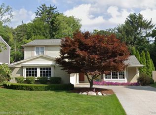 1878 Fairway Dr, Birmingham, MI 48009