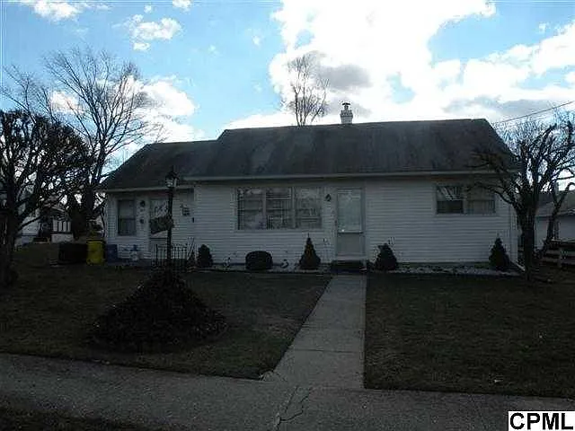 8 Wayne Cir photo 1