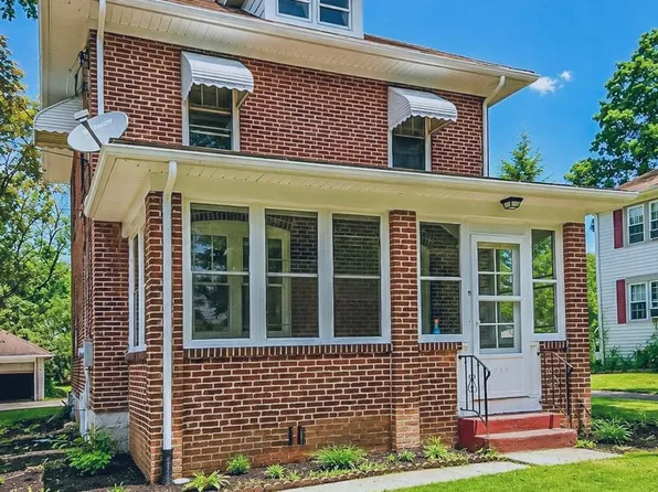 733 S Lewis Rd, Royersford, PA 19468
