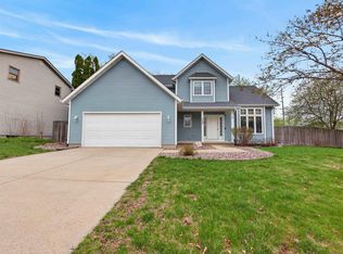 328 Parkgate Rd, Cedar Falls, IA 50613