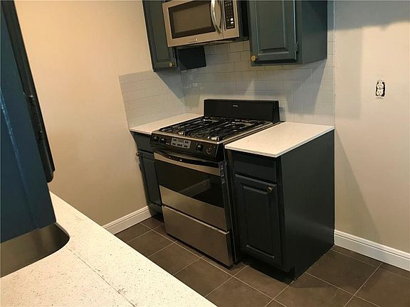 5th image of 1218 Caravan Trl