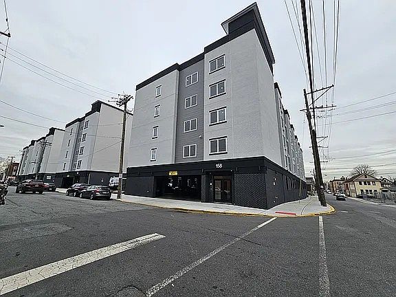 1st image of 158-164 6th St #504