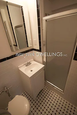 Rented by New York Dwellings LLC | media 6