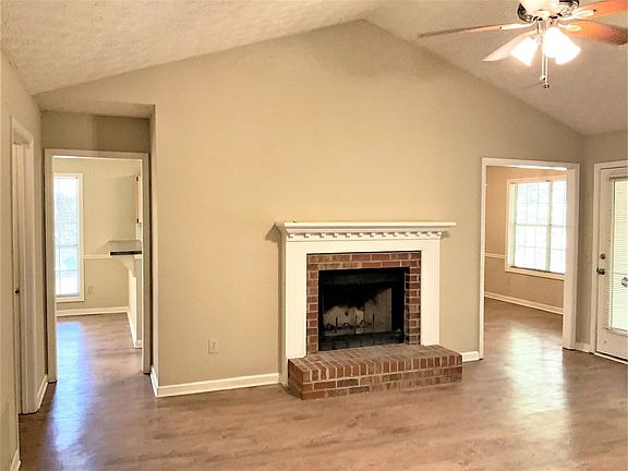 2nd image of 1459 Ida Ln