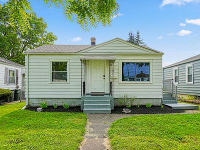 136 N Delaware St, Hobart, IN, 46342
