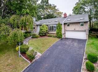 99 Somerset Rd, New Rochelle, NY 10804