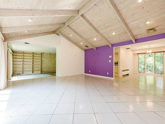 4th image of 100 Mimosa Dr