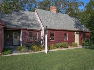 69 Ragged Hill Rd, Pomfret Center, CT 06259