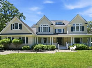 1330 Ridge Road, Laurel Hollow, NY 11791