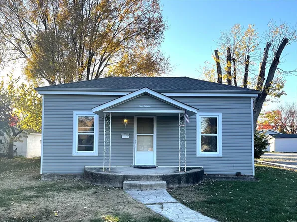 212 Logan St, Bethalto, IL 62010