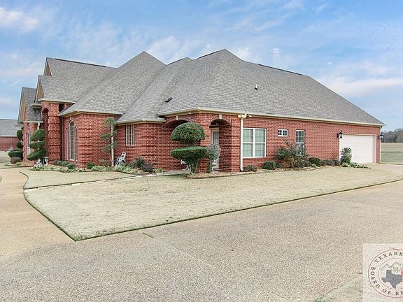 3rd image of 6008 Lost Creek Dr