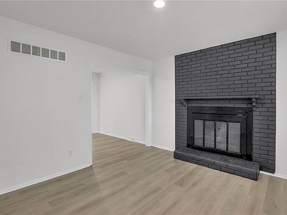4th image of 15319 E 48th Ter