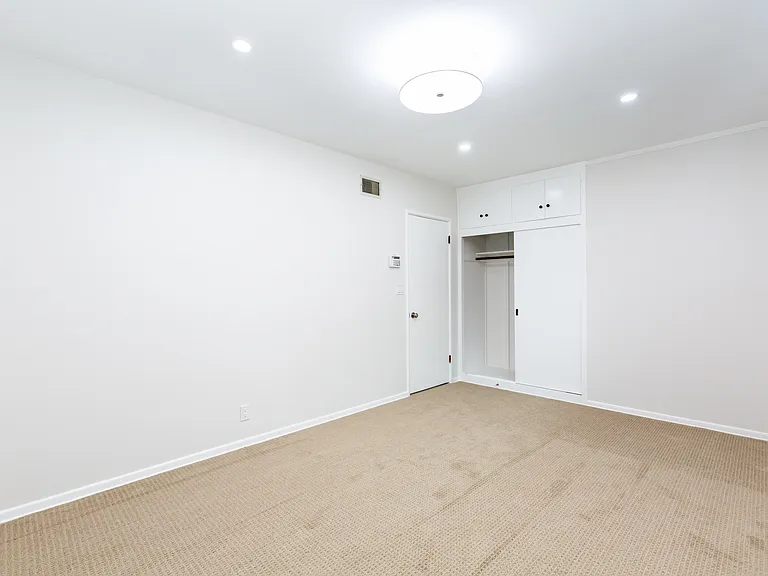 309 Nancy Way — Photo 7