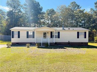 150 Travis Dr, Cameron, NC 28326