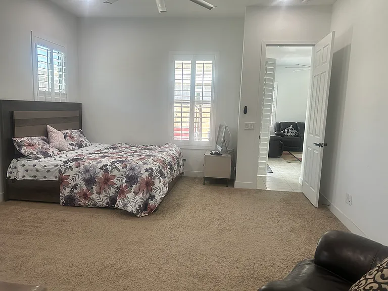 Master Bedroom (Bedroom1)