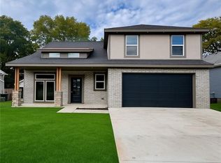 308 E Nichols St, Spring Hill, KS 66083