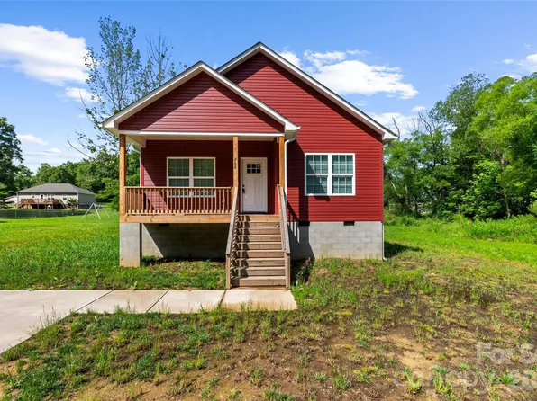 208 Nottingham Dr, York, SC 29745
