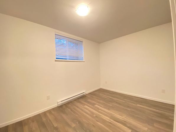 4 bedroom rental in Surrey — photo 6