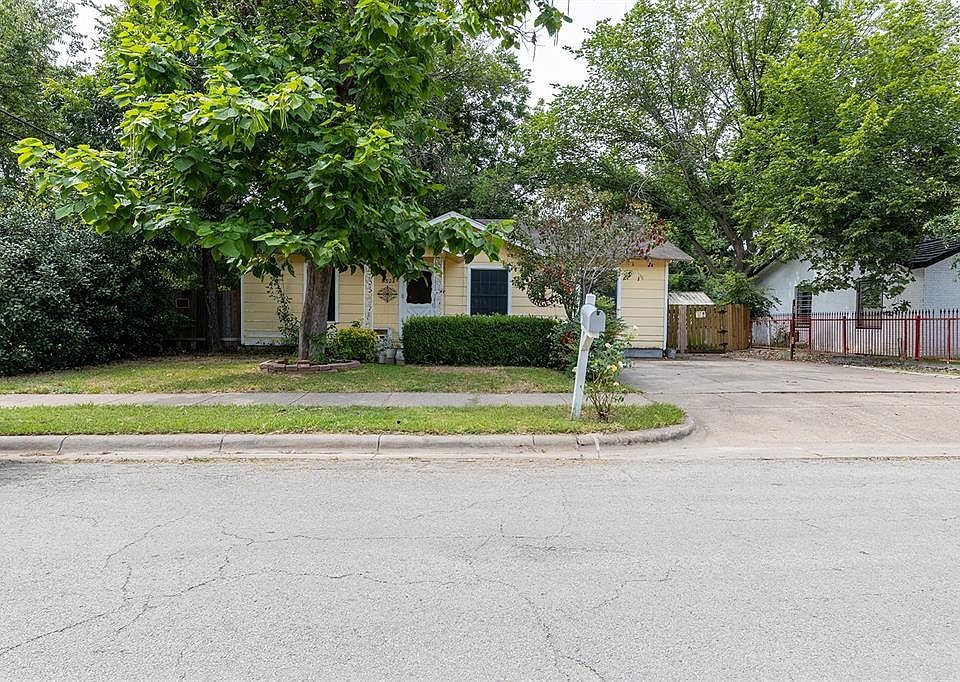 1st image of 3528 Kellis St