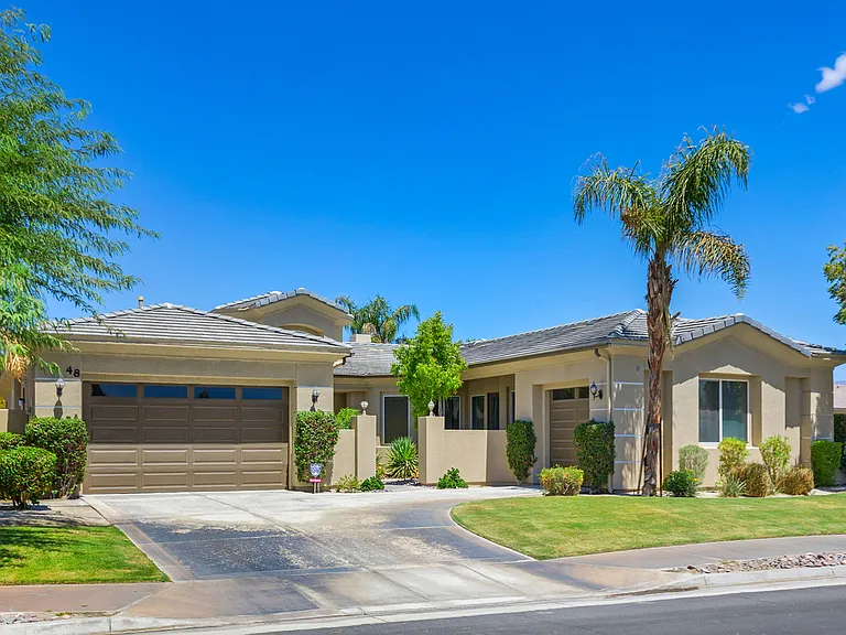 48 Provence Way — Photo 2
