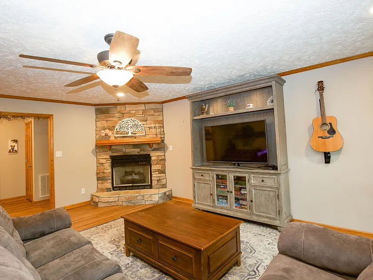 7815 Shuttle Rd — Photo 34