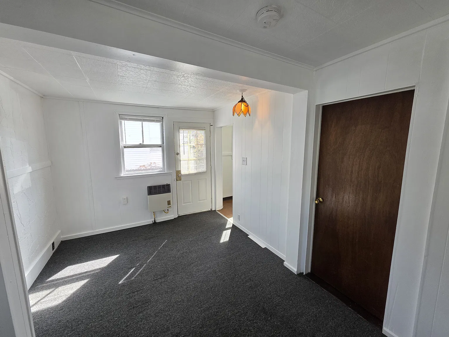  335 Broad St 1stflr Studio Electricincluded Laundry Prkg Cozy! — Photo 3