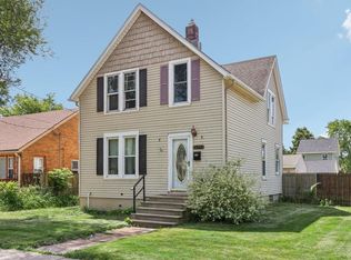 1517 68th St, Kenosha, WI 53143