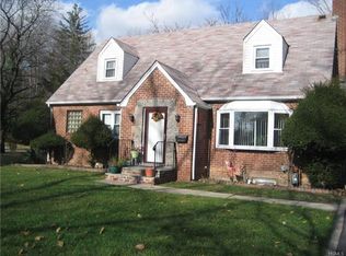 1 Bogert Pl, Spring Valley, NY 10977